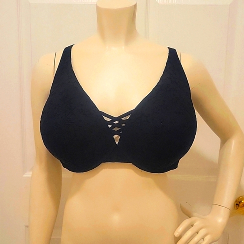 Torrid 46DD black bra NWT!!!!!